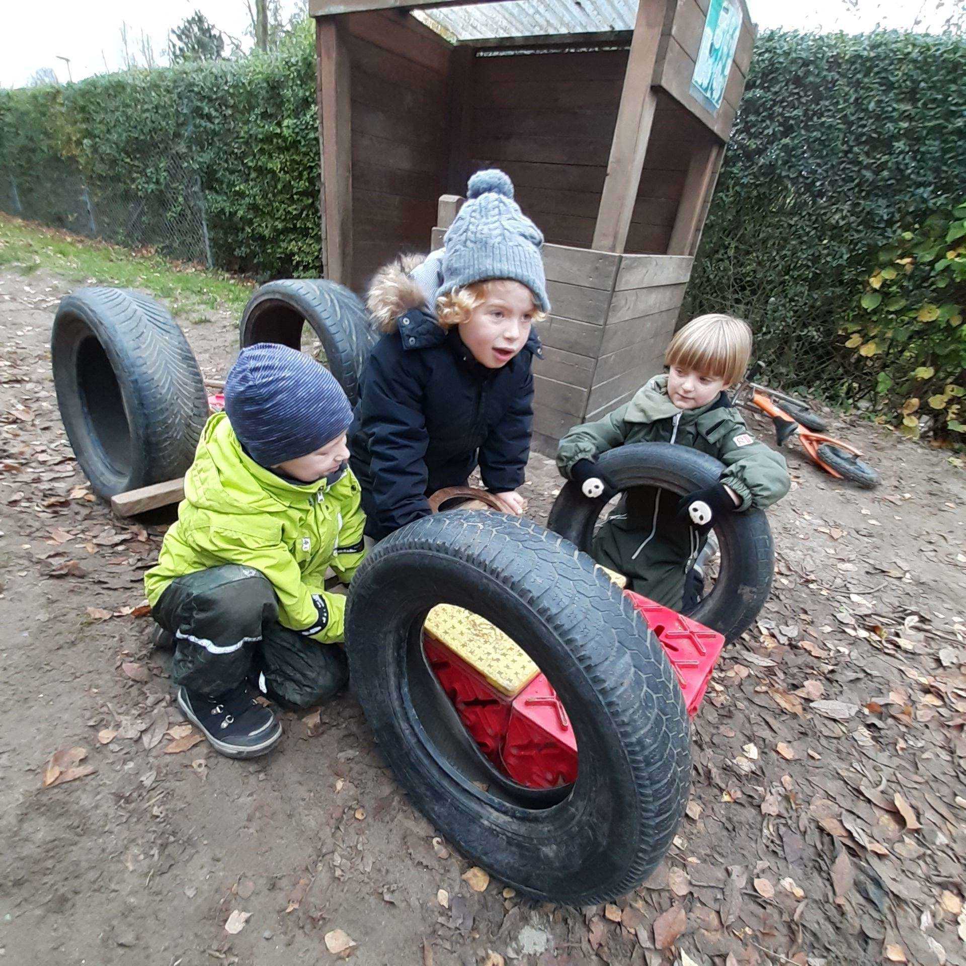 Drengene bygger en racer